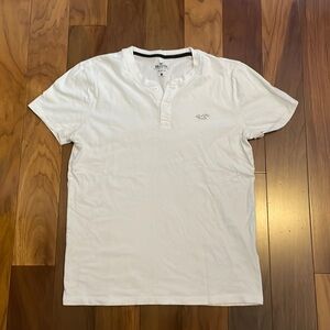 White Hollister t-shirt